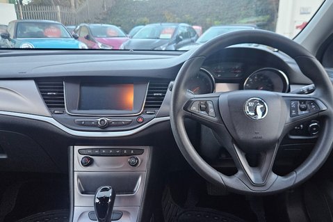 Vauxhall Astra DESIGN S/S.. AUTOMATIC.. 5 SERVICES.. BLUETOOTH.. DAB.. CRUISE CONTROL..A/C 6