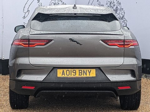 Jaguar I-Pace HSE 11