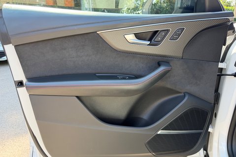 Audi RS Q8 RS VORSPRUNG TFSI QUATTRO MHEV 28