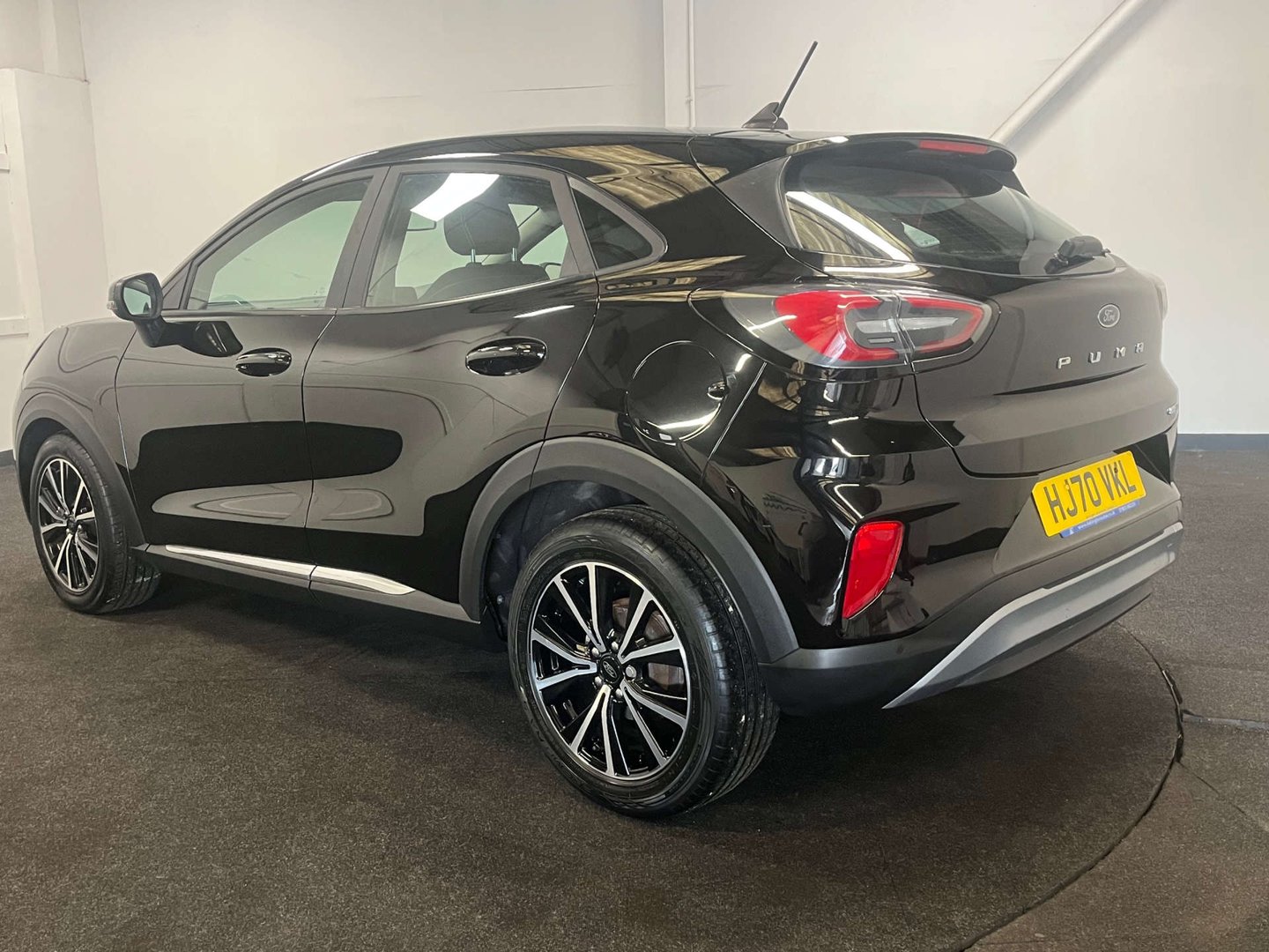 2020 Ford Puma — image 2