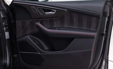 Audi RS Q8 Vorsprung 18