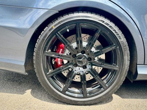 Mercedes-Benz E Class 5.5 E63 V8 BiTurbo AMG SpdS MCT Euro 6 (s/s) 4dr 9
