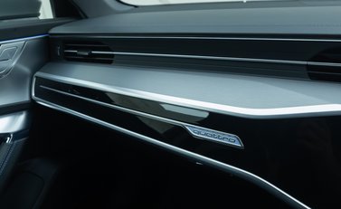 Audi RS6 AVANT PERFORMANCE 23