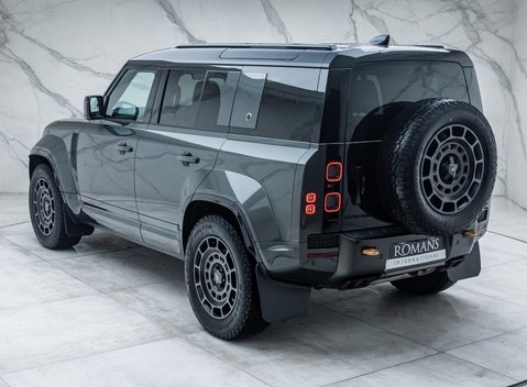 Land Rover Defender OCTA EDITION ONE 9