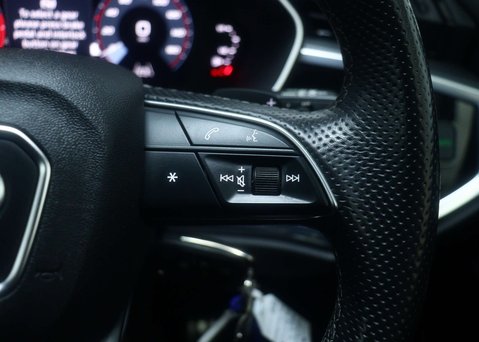 Audi Q3 1.5 Q3 Black Edition 35 TFSI MHEV Semi-Auto 5dr 36