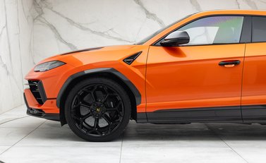 Lamborghini Urus PERFORMANTE 60