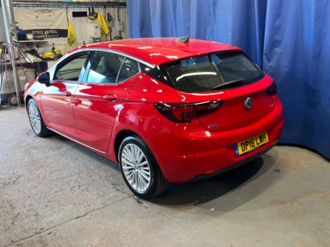 Vauxhall Astra 1.6 CDTi BlueInjection Elite Nav Euro 6 (s/s) 5dr 9