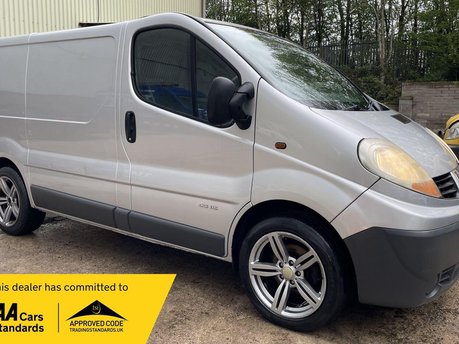 Renault Trafic 2.0 TD dCi SL29 QS6 L1 H1 4dr