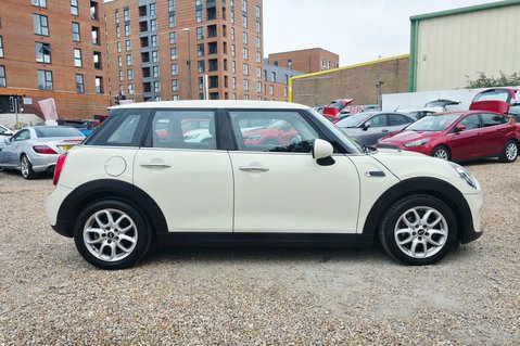 Mini Hatch 1.5 COOPER AUTOMATIC! FULL SERVICE HISTORY! 6 SERVICES! 14