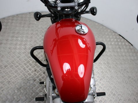 Triumph Bobber BONNEVILLE BOBBER 27