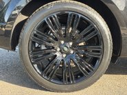 Land Rover Range Rover Sport D300 MHEV HSE Dynamic Black Auto 4WD Euro 6 (s/s) 5dr 37