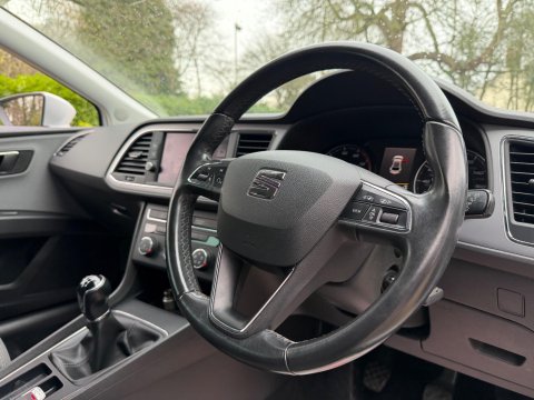 SEAT Leon 1.2 TSI SE Dynamic Technology Euro 6 (s/s) 5dr 26