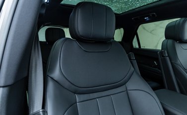 Land Rover Range Rover Sport D250 Edition 15