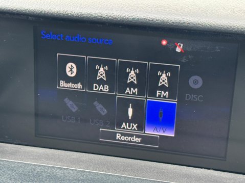 Lexus Is 2.5 300h Premier E-CVT Euro 5 (s/s) 4dr 17