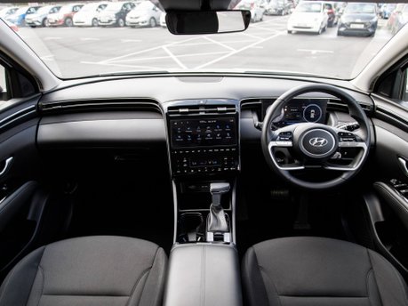 Hyundai TUCSON T-GDI SE CONNECT DCT MHEV