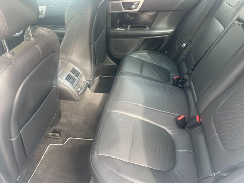 Jaguar XF 3.0d S V6 Portfolio Auto Euro 5 (s/s) 4dr 24
