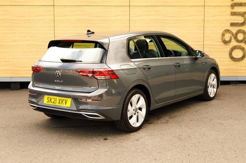 Volkswagen Golf STYLE TSI 2