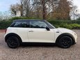 Mini Hatch 1.5 Cooper Auto Euro 6 (s/s) 3dr 9