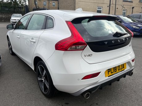 Volvo V40 T2 R-DESIGN 7