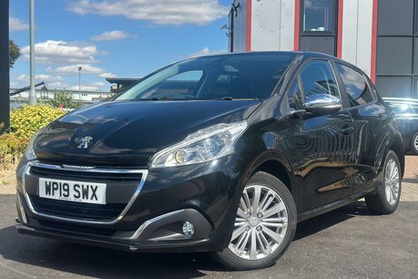 Peugeot 208 1.2 PureTech Signature Hatchback 5dr Petrol Manual Euro 6 (s/s) (82 ps) 8