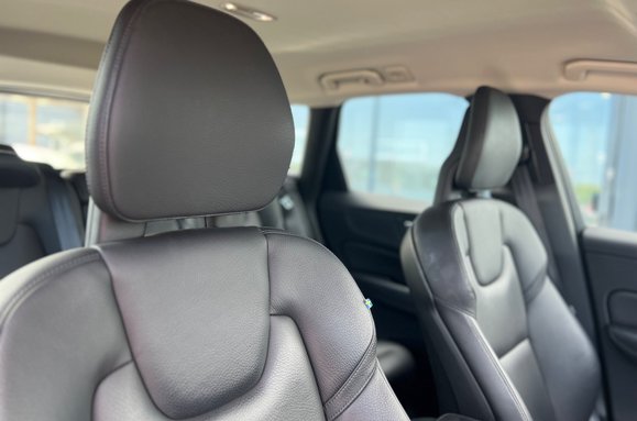 Volvo XC60 D4 MOMENTUM AWD AUTO 16