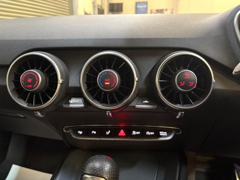 Audi TT 2.0 TFSI S line S Tronic quattro Euro 6 (s/s) 3dr 22