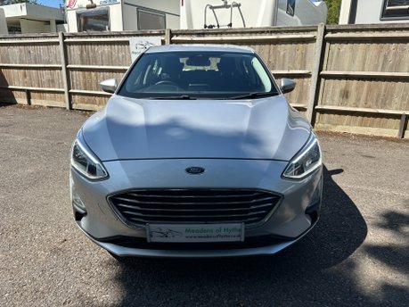 Ford Focus TITANIUM 1.0T EcoBoost 5dr 8