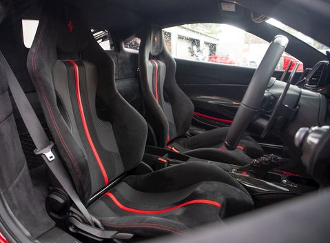 Ferrari 488 Pista 12