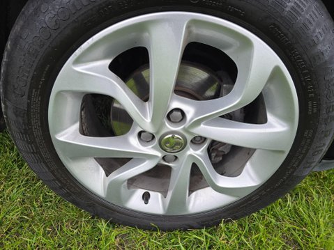 Vauxhall Corsa 1.4i ecoTEC Sport Euro 6 3dr 33