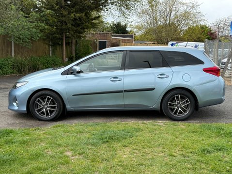 Toyota Auris **SORRY NOW SOLD** 7