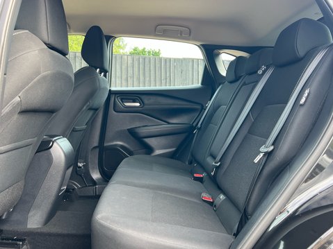 Nissan Qashqai DIG-T ACENTA PREMIUM MHEV 9