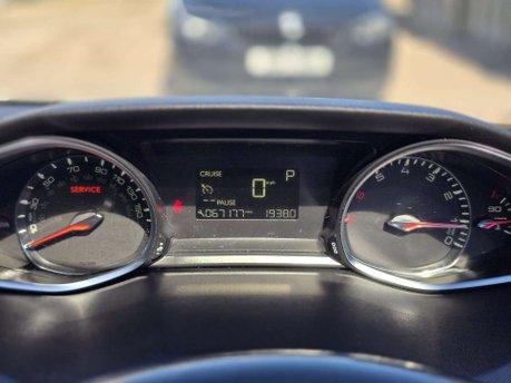 Peugeot 308 1.2 PureTech Allure Hatchback 5dr Petrol EAT Euro 6 (s/s) (130 ps) 24