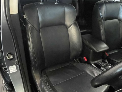 Mitsubishi Outlander 2.0 Outlander Exceed CVT 4WD 5dr 10