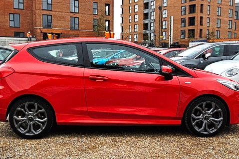 Ford Fiesta ST-LINE LOOK! 1 OWNER! 6 SERVICES.. APPLE CARPLAY.. STUNNING EXAMPLE 11