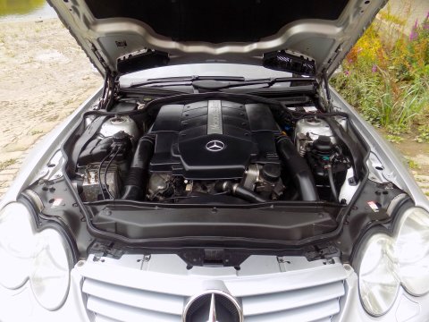 Mercedes-Benz SL Series SL500 34