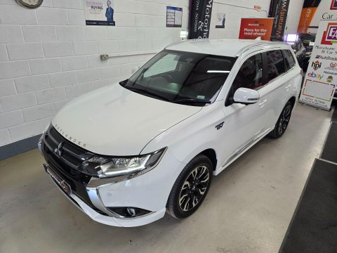 Mitsubishi Outlander 2.0h 12kWh 5hs CVT 4WD Euro 6 (s/s) 5dr 5