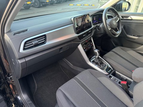 Volkswagen T-Roc LIFE TSI DSG 14