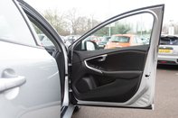 Volvo V40 T2 MOMENTUM 14