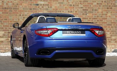 Maserati Grancabrio Sport 11