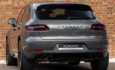 Porsche Macan GTS 3