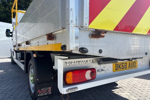 Vauxhall Movano L3H1 R3500 Dropside Truck with Hiab T-HIDUO 013 24