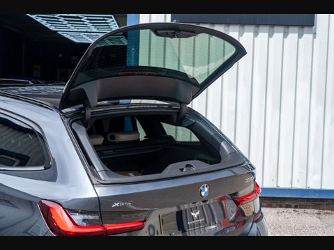 BMW 3 Series 3.0 330d xDrive M Sport MHEV Auto 4WD 5dr 20