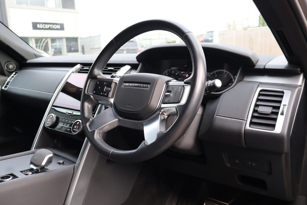 Land Rover Discovery R-DYNAMIC HSE MHEV COMMERCIAL GENUINE REAR SEATS  22 WHEELS BLACK ROOF  12