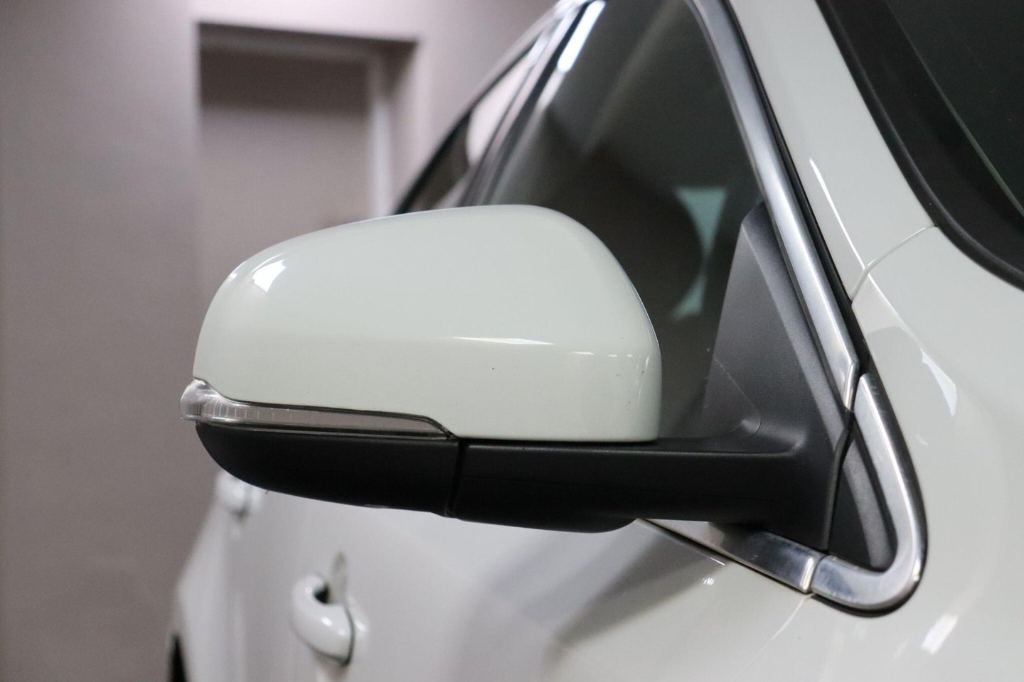 2018 Volvo V40 — image 29