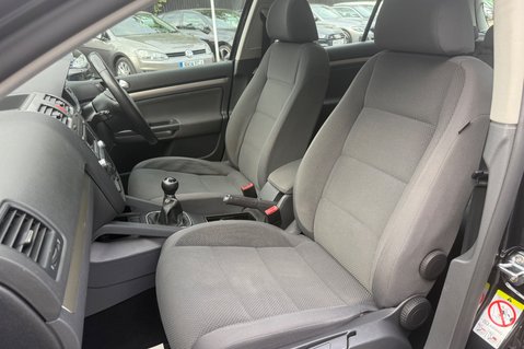 Volkswagen Golf BLUEMOTION MATCH TDI -DEMO +1 OWNER -19 SERVICES -£35 ROAD TAX -SUNROOF 3
