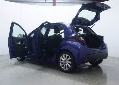 Toyota Yaris 1.5 Yaris Icon HEV CVT 5dr 54