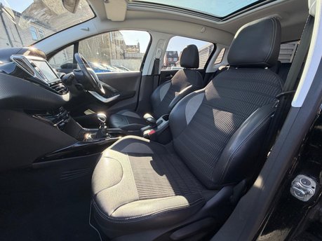 Peugeot 2008 PURETECH S/S ALLURE PREMIUM 11