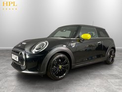 Mini Hatch Cooper SE 32.6kWh Level 3 Hatchback 3dr Electric Auto (184 ps) Reverse Came