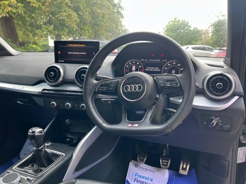 Audi Q2 1.5 TFSI CoD 35 Black Edition Euro 6 (s/s) 5dr 43