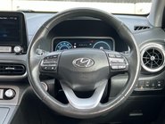 Hyundai KONA PREMIUM 42